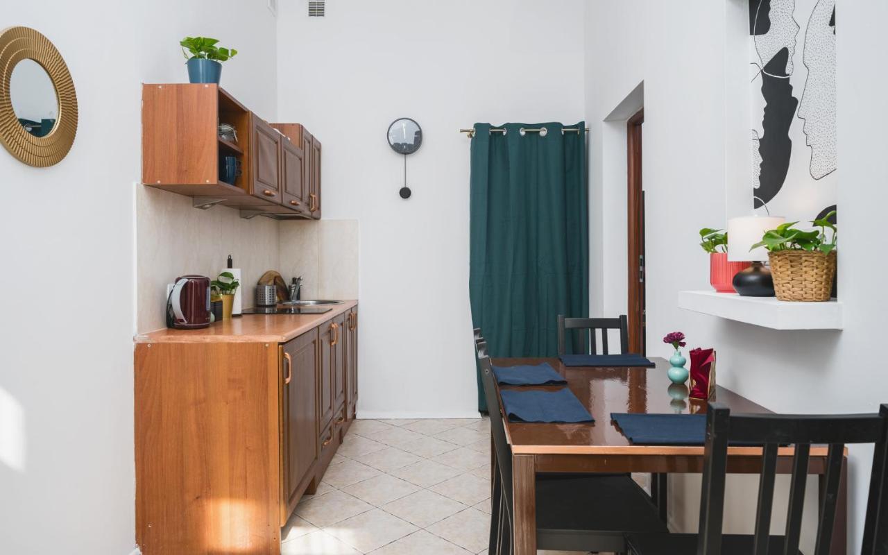 2 Bedroom Apartment Next To The Main Railway Station - By Upstairs 克拉科夫 外观 照片