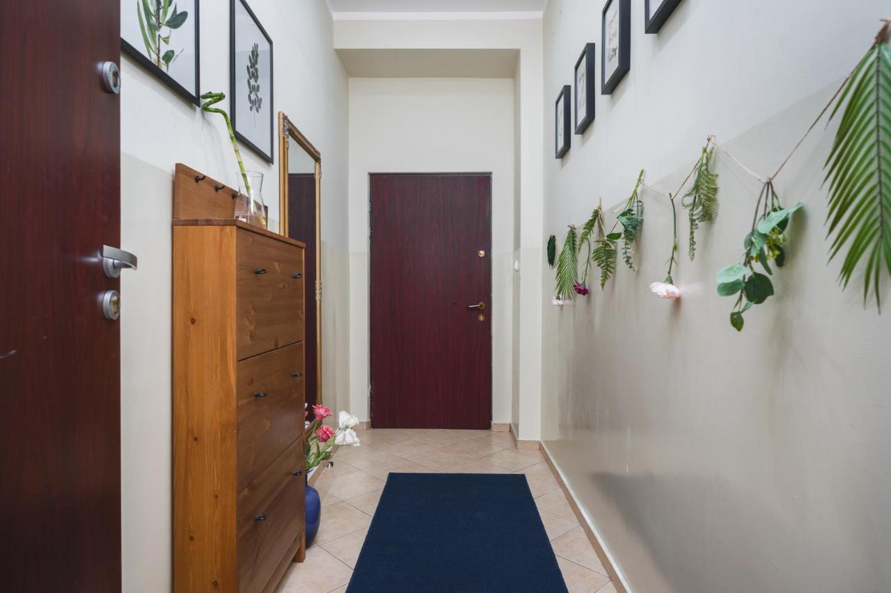 2 Bedroom Apartment Next To The Main Railway Station - By Upstairs 克拉科夫 外观 照片
