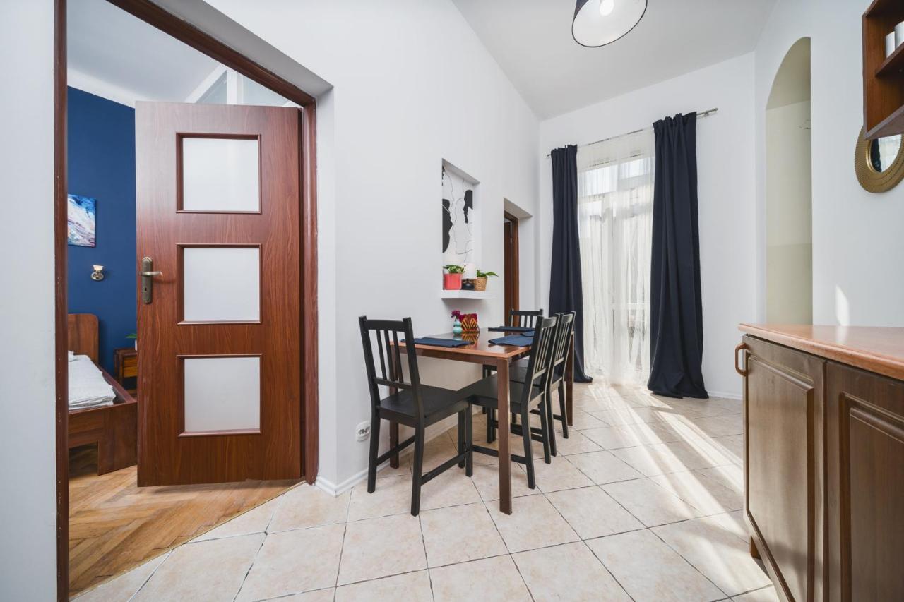 2 Bedroom Apartment Next To The Main Railway Station - By Upstairs 克拉科夫 外观 照片