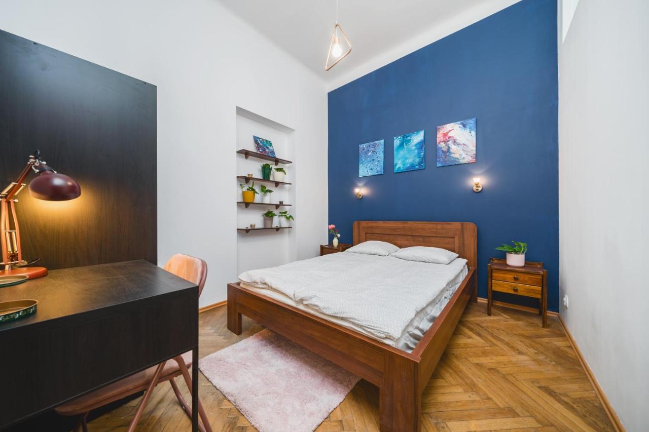 2 Bedroom Apartment Next To The Main Railway Station - By Upstairs 克拉科夫 外观 照片