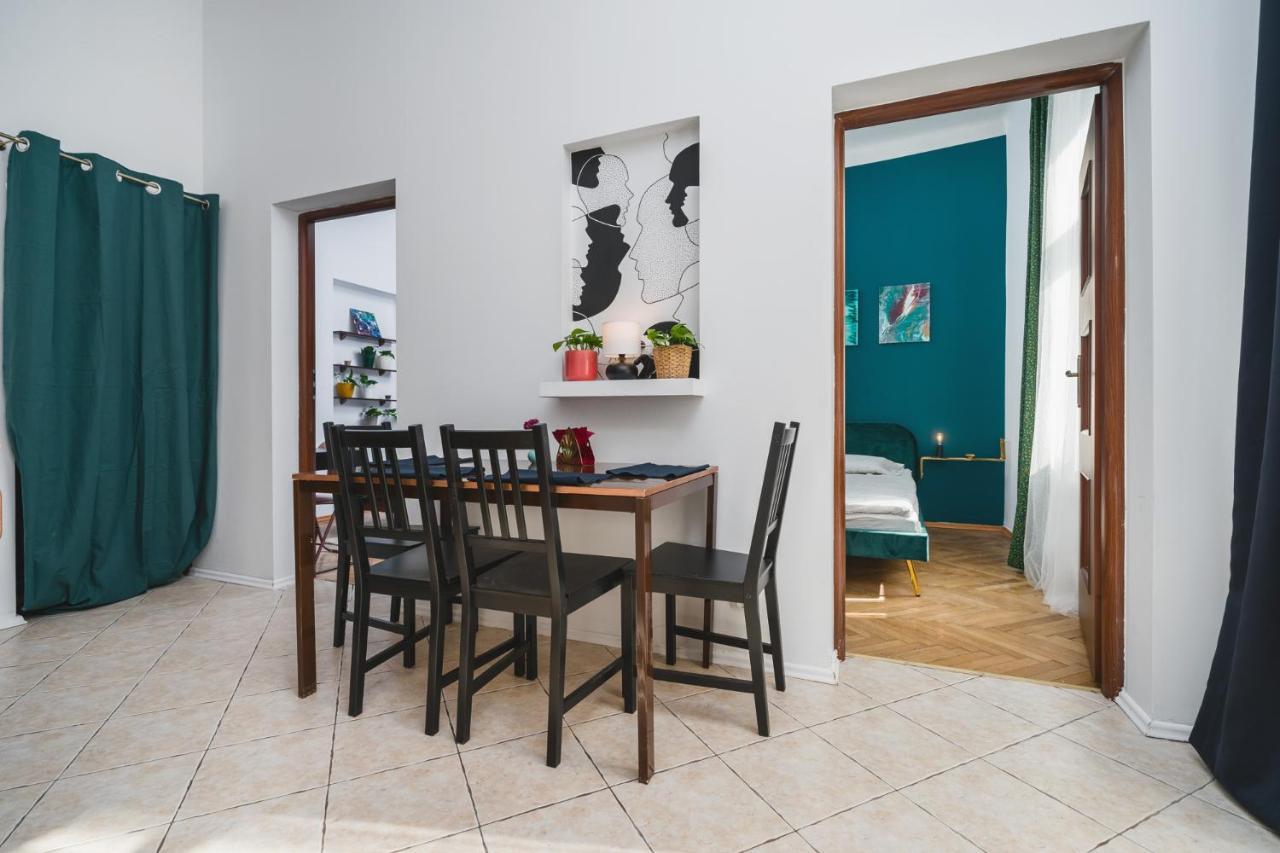 2 Bedroom Apartment Next To The Main Railway Station - By Upstairs 克拉科夫 外观 照片